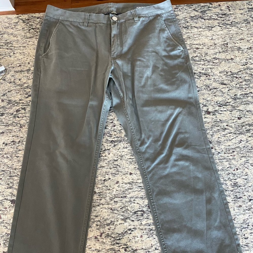 Bonobos Stretch Washed Chinos (Army Green)